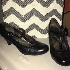 Naturalizer Mary Jane heel